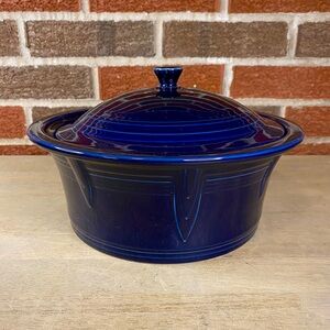 FIESTA Large Covered Casserole W/LID Cobalt Blue 90 oz 2.5 Quart